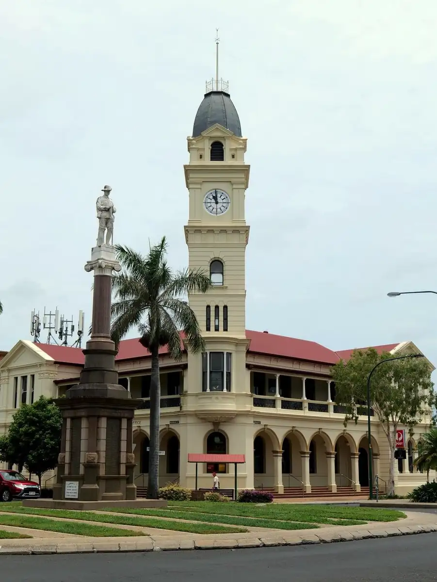 Winton, QLD — The Outback Done Properly
